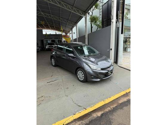 HYUNDAI HB20 1.0 COMFORT PLUS 12V FLEX 4P MANUAL